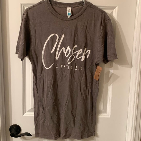 Chosen Amber Smith tshirt 1 Peter 2:9 - Picture 1 of 6